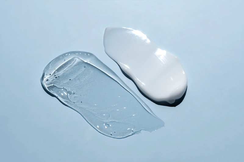 photo showing example of difference with egg white and clar discharge