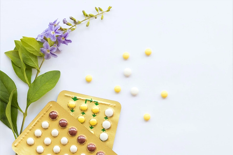 birth control image showing types of pills